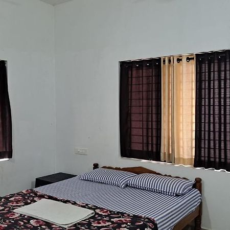 Pearl Inn Kottakkal エクステリア 写真