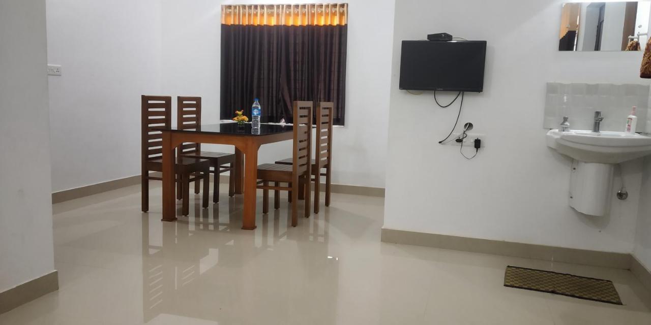 Pearl Inn Kottakkal エクステリア 写真